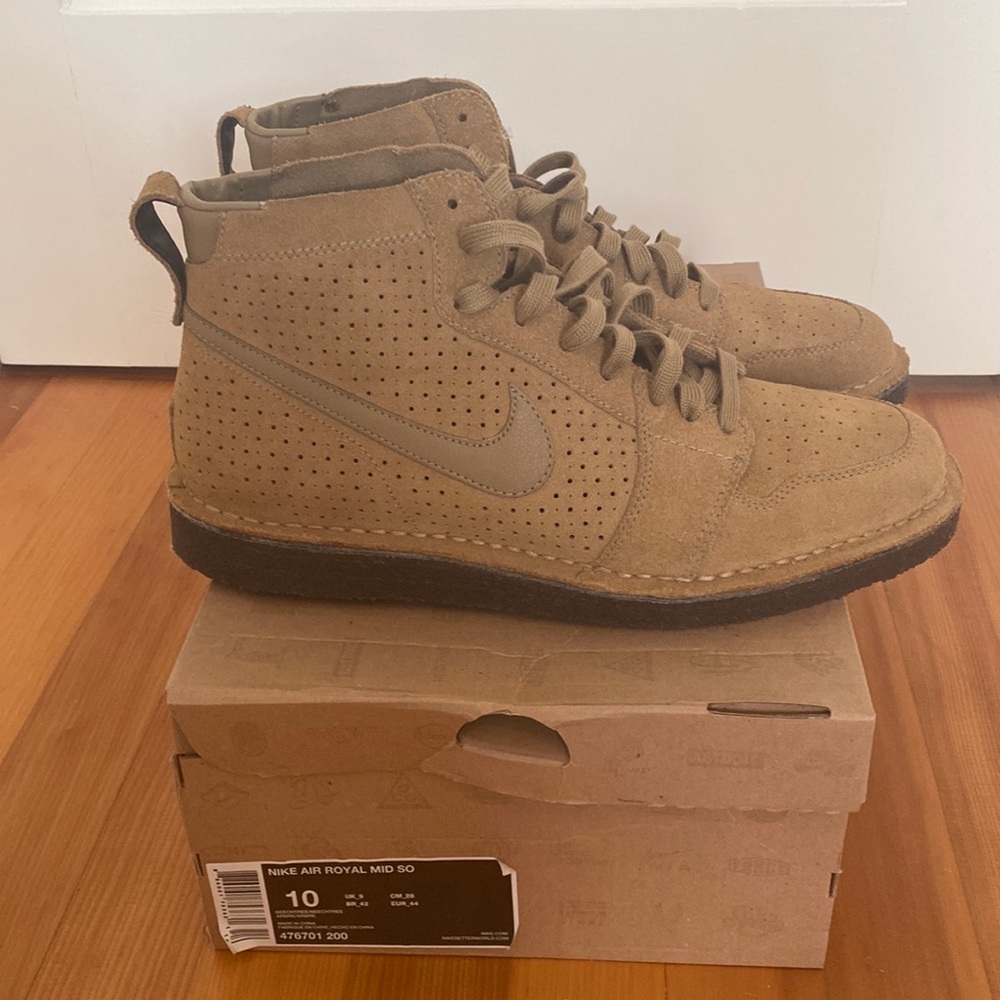 Nike Air Royal Mid So
